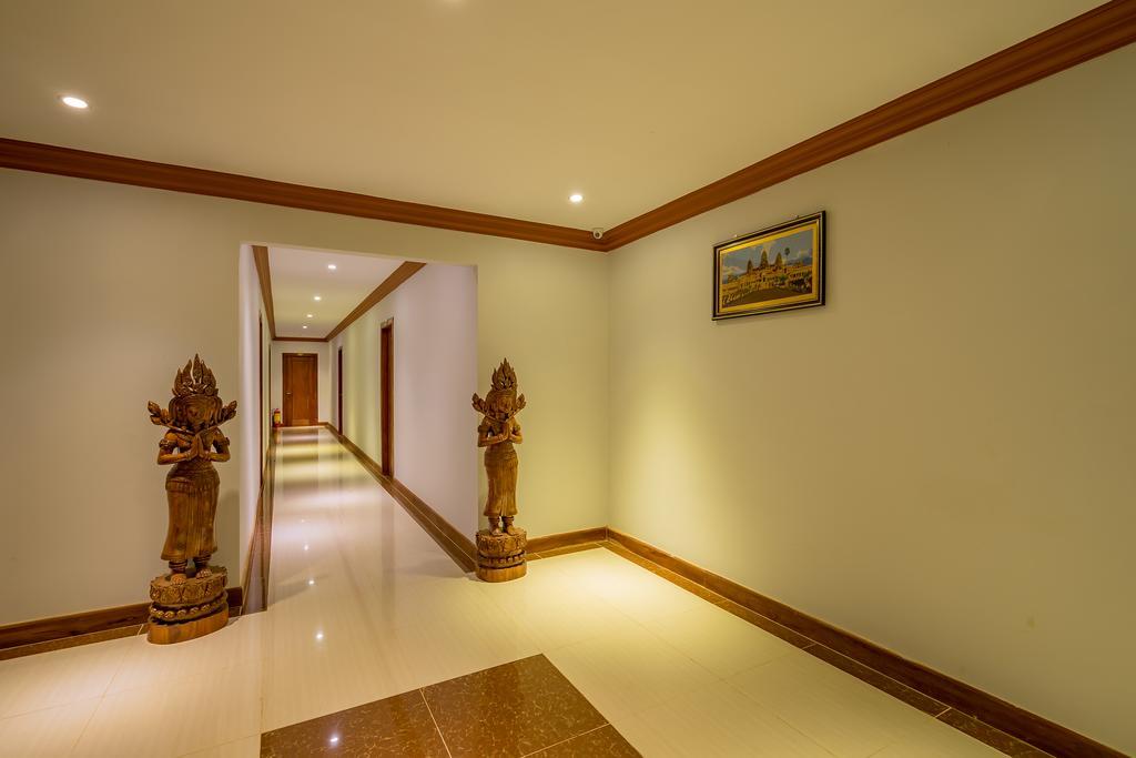 Kingfisher Angkor Hotel Сием Реап Екстериор снимка