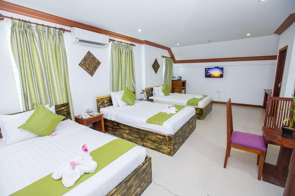 Kingfisher Angkor Hotel Сием Реап Екстериор снимка