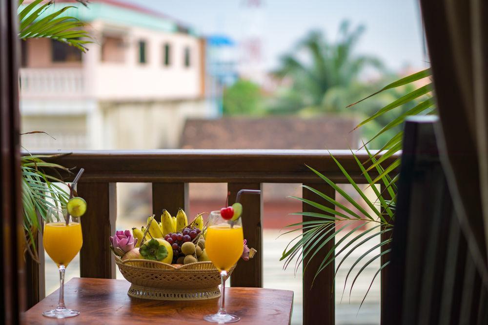 Kingfisher Angkor Hotel Сием Реап Екстериор снимка