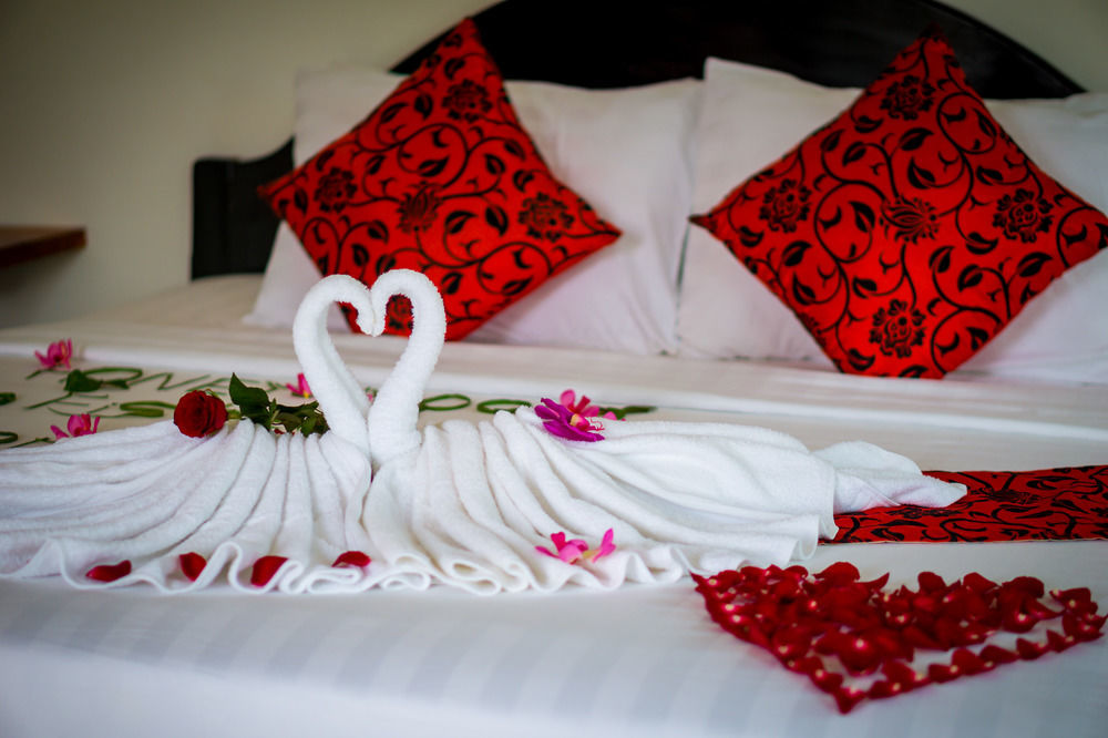 Kingfisher Angkor Hotel Сием Реап Екстериор снимка