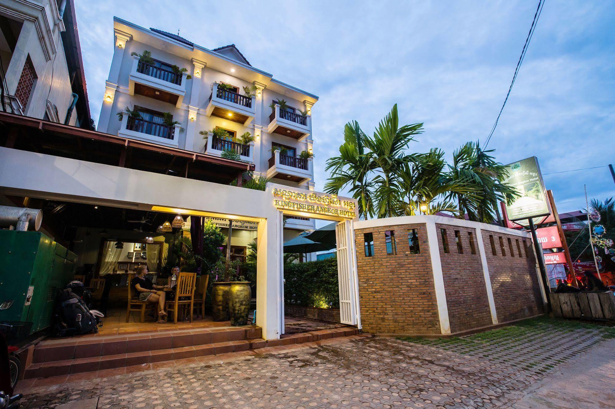 Kingfisher Angkor Hotel Сием Реап Екстериор снимка