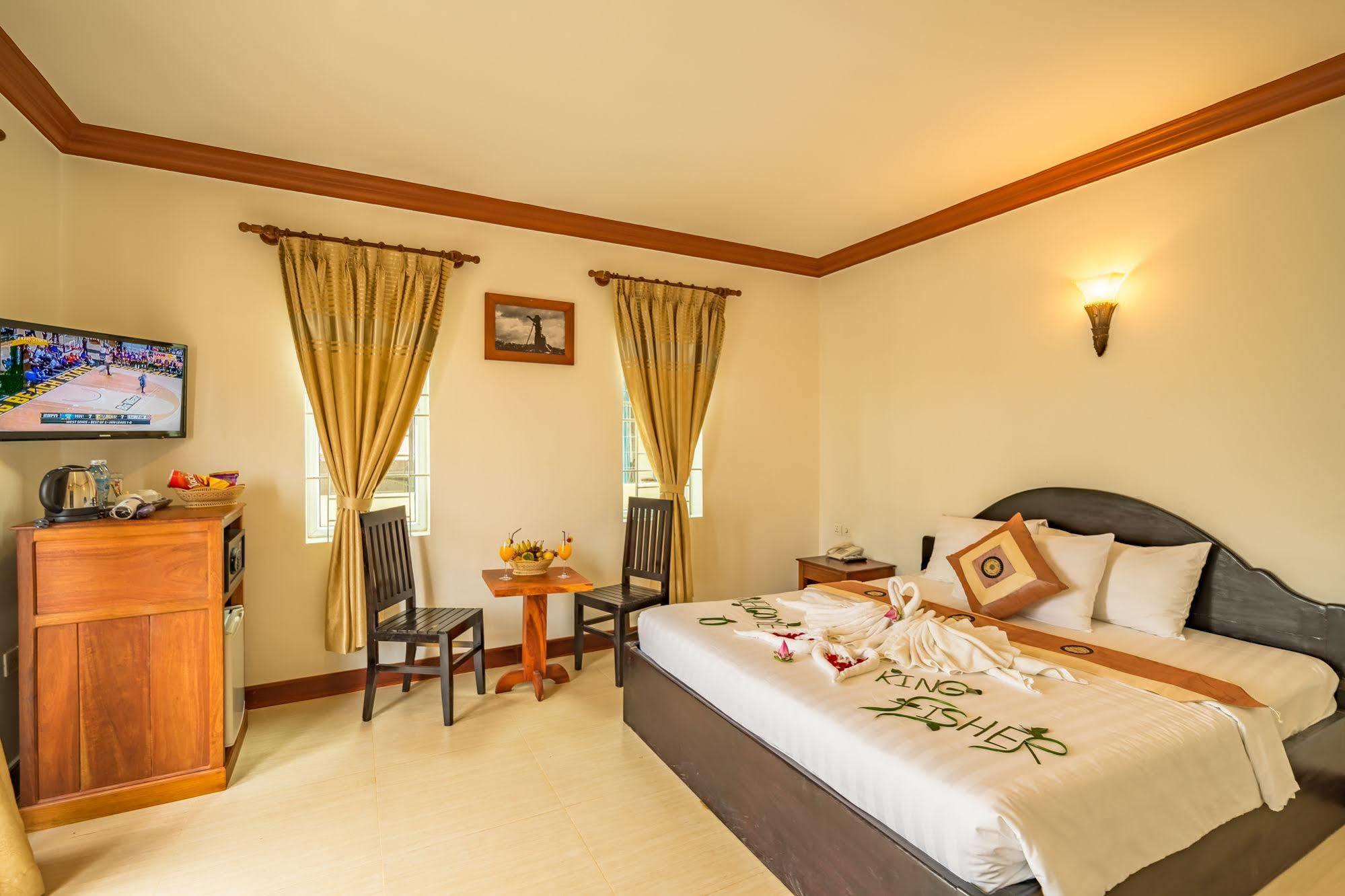Kingfisher Angkor Hotel Сием Реап Екстериор снимка
