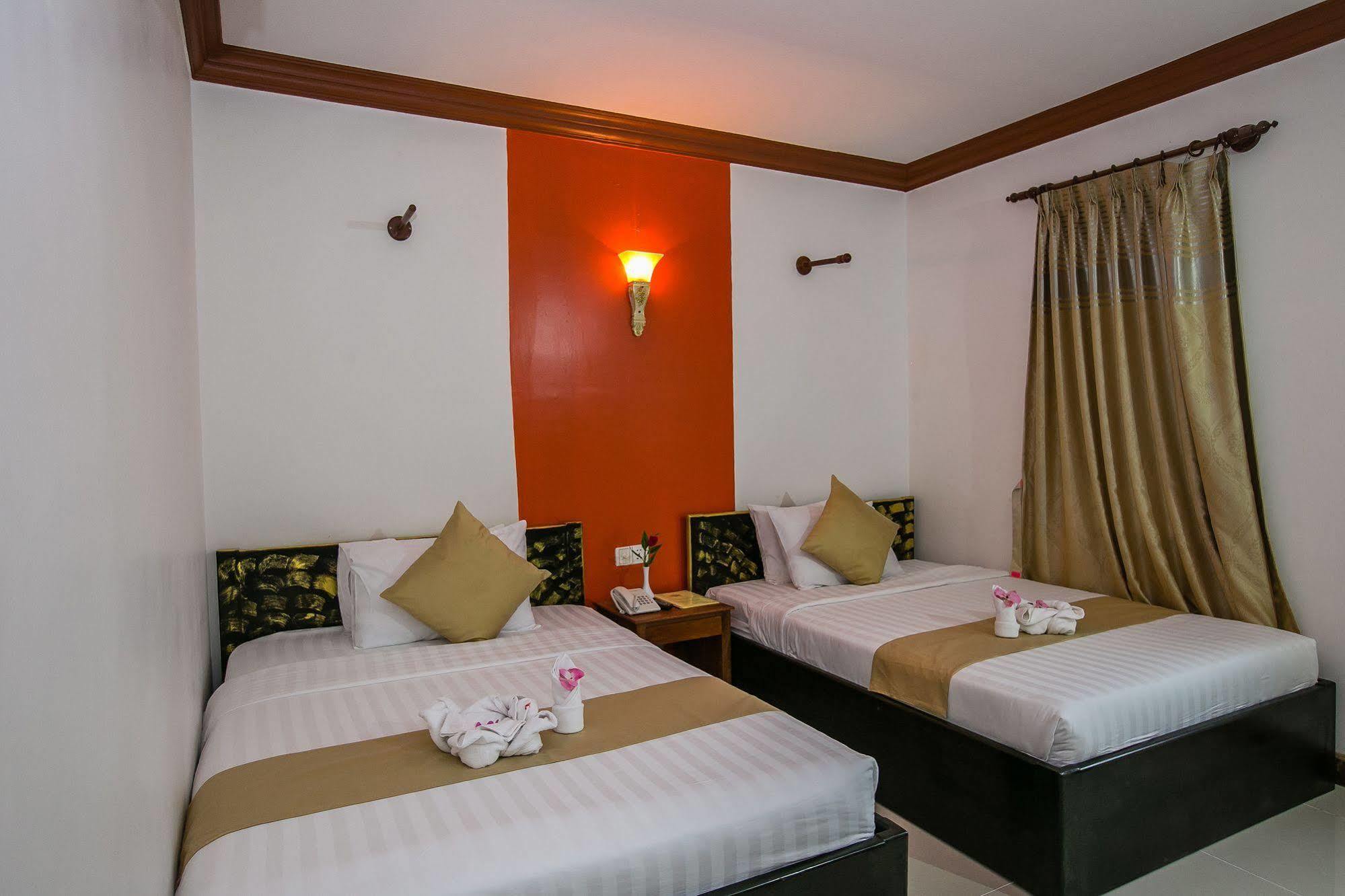 Kingfisher Angkor Hotel Сием Реап Екстериор снимка