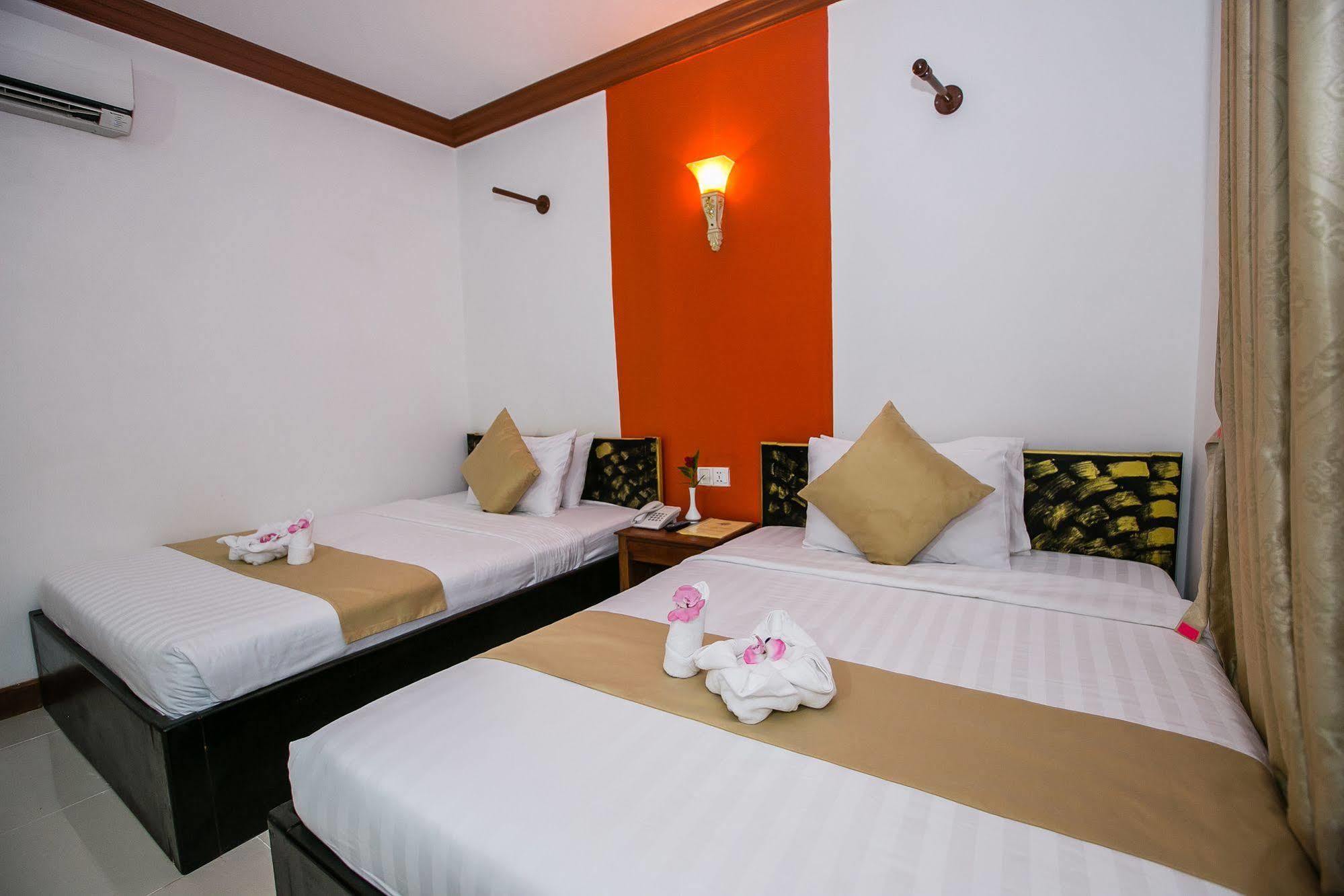 Kingfisher Angkor Hotel Сием Реап Екстериор снимка